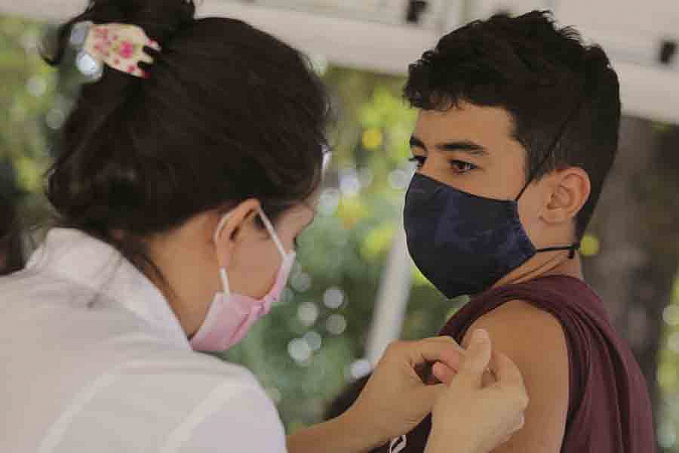 Ministério volta a recomendar vacinação de adolescentes - News Rondônia