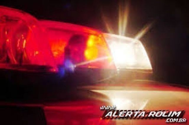 ROLIM DE MOURA - AO CHEGAR EM SUA RESIDÊNCIA, HOMEM É RENDIDO POR DOIS BANDIDOS QUE ROUBAM SUA CARTEIRA E APARELHO CELULAR - News Rondônia