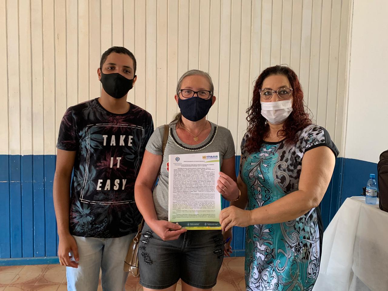 Prefeitura de Rolim de Moura realiza entrega de Título Já no distrito Nova Estrela - News Rondônia