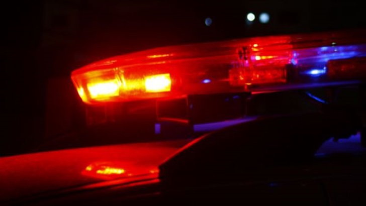ATUALIZADA  HOMEM É ESFAQUEADO NO PEITO DURANTE BEBEDEIRA COM GAROTAS - News Rondônia