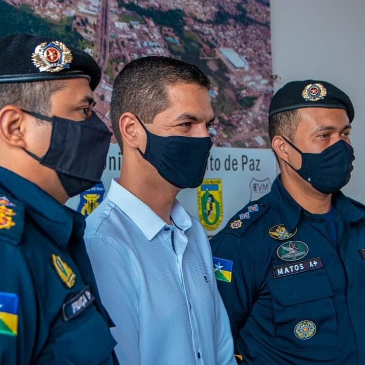 Vice-prefeito de Cacoal Cássio Gois participa de passagem de comando do 4º Batalhão de Polícia Militar - News Rondônia