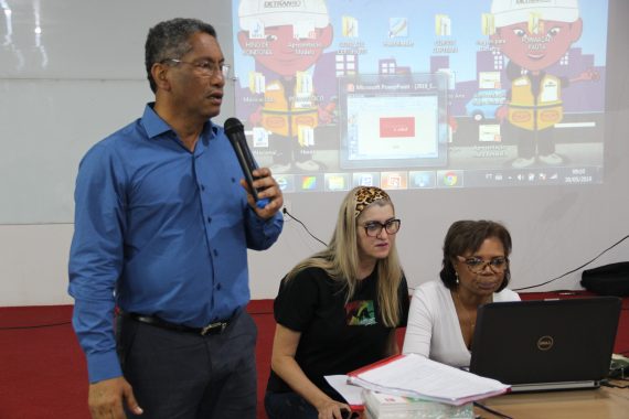 SECRETARIA ESTADUAL DE EDUCAÇÃO VAI IMPRIMIR E DISTRIBUIR OBRAS DE AUTORES REGIONAIS EM ESCOLAS DE RONDÔNIA - News Rondônia