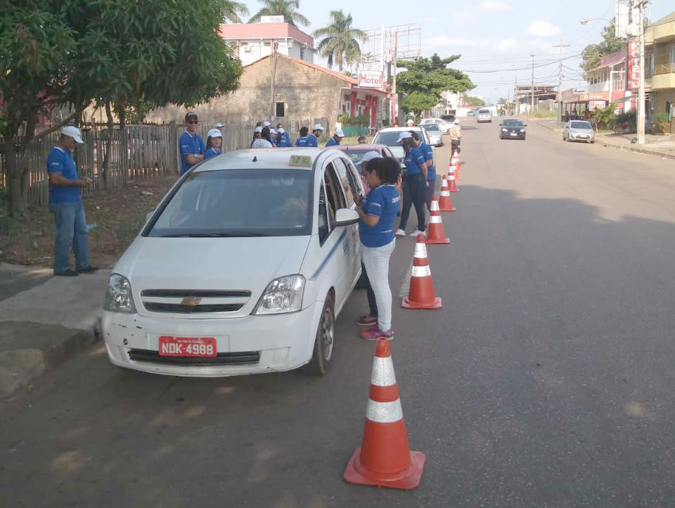 AGENTES DA SEMTRAN VÃO AJUDAR ORGANIZAR O TRÂNSITO PRÓXIMO DAS SEÇÕES ELEITORAIS - News Rondônia