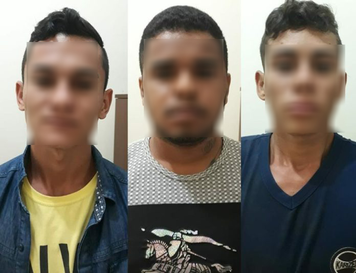 CRIMINOSOS ARMADOS INVADEM ELETROBRAS, RENDEM FUNCIONÁRIOS, ROUBAM OBJETOS E SÃO PRESOS NA CIDADE DO POVO - News Rondônia