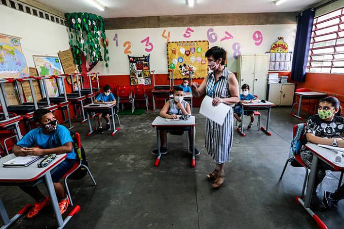 Prefeitura de SP contraria governo Doria e mantém limite de 35% dos alunos nas escolas - News Rondônia