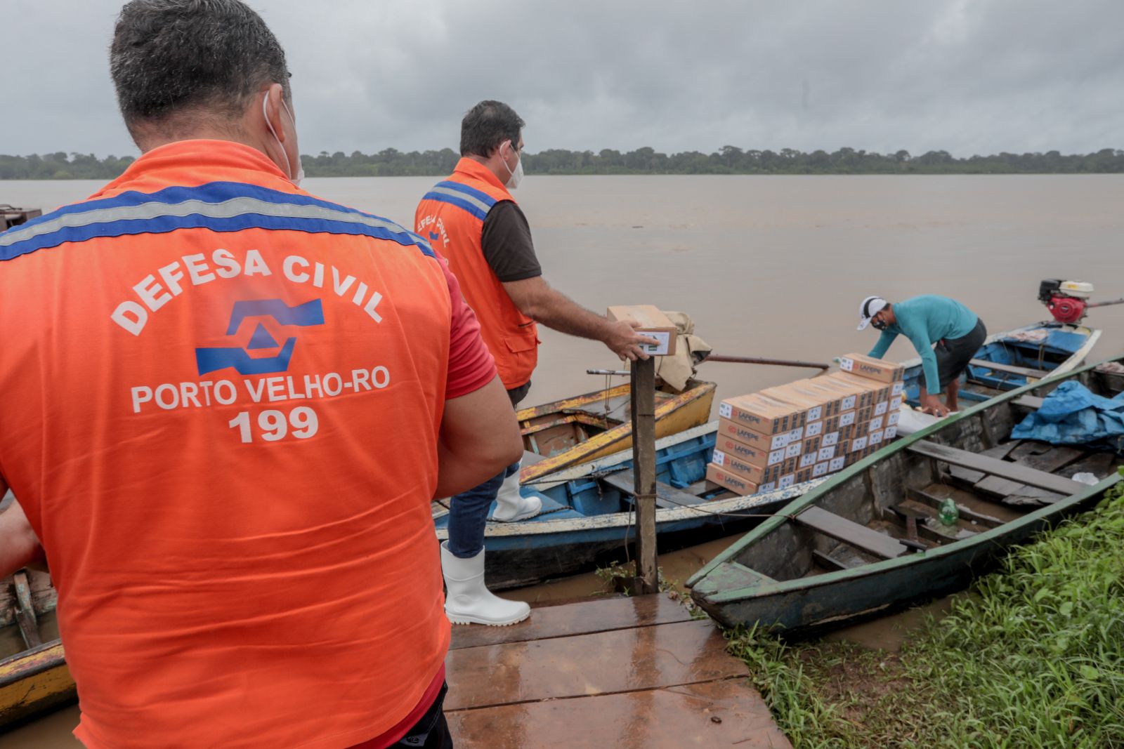 Prefeitura distribui hipoclorito de sódio para famílias do Médio Madeira - News Rondônia