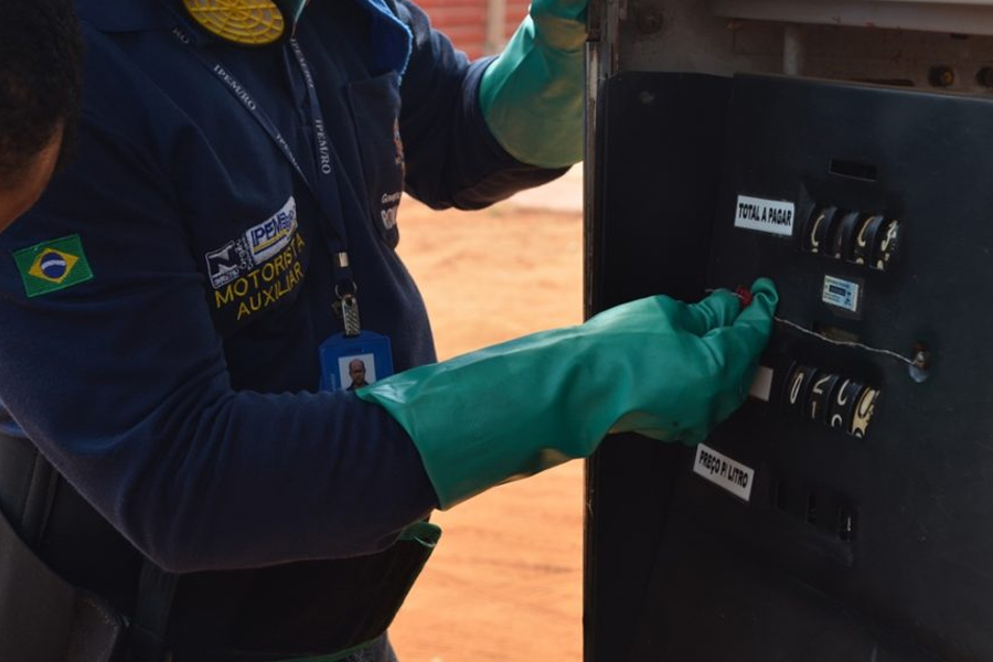 Ipem identifica irregularidades em bombas de combustível em distrito de Chupinguaia - News Rondônia