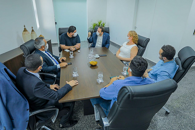 Presidente Alex Redano recebe pedido para interceder pela retomada das cirurgias eletivas - News Rondônia