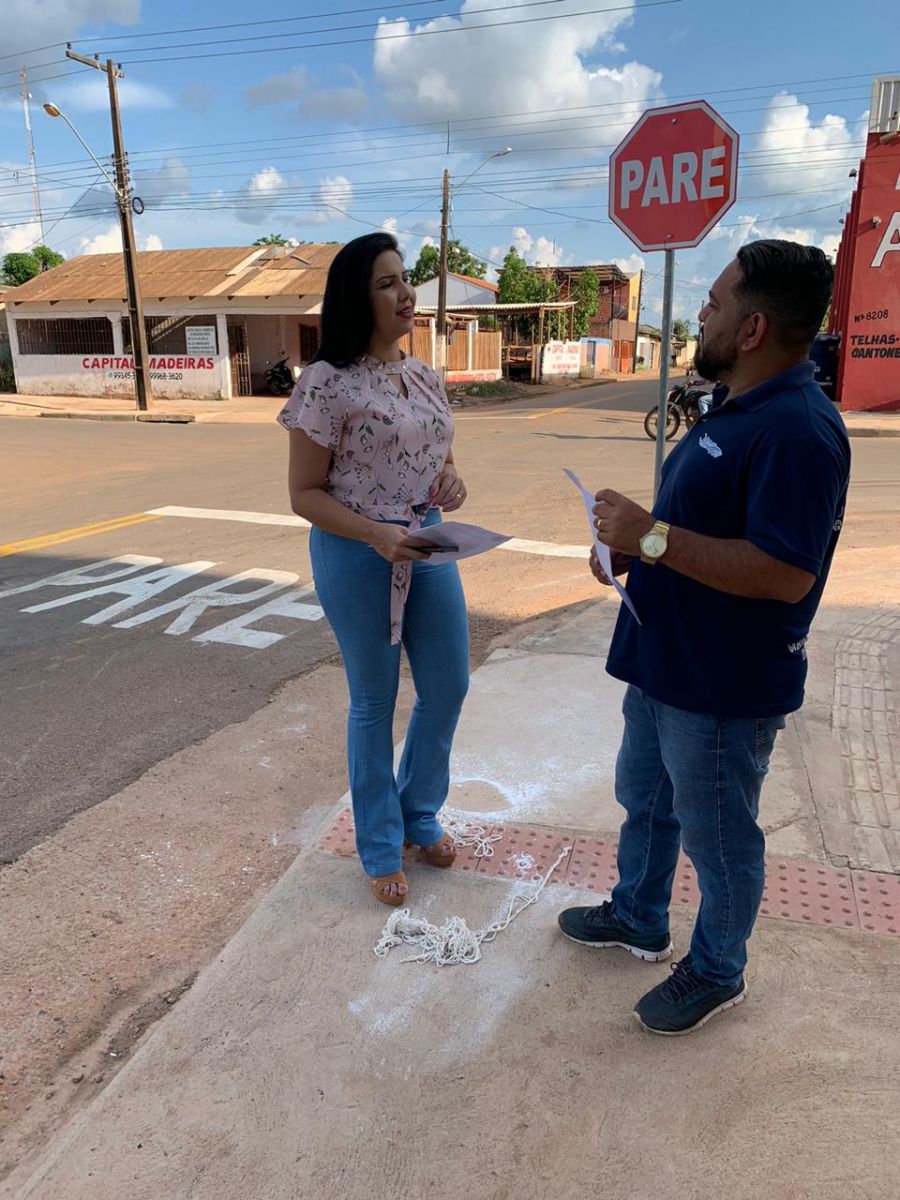 SEMTRAN ATENDE SOLICITAÇÃO DE CRISTIANE LOPES E SINALIZA RAIMUNDO CANTUÁRIA - News Rondônia