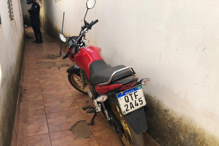 TERROR: Casal de empresário tiveram caminhonete roubada e abandonados amarrados em mata na BR 319 em Porto Velho - News Rondônia