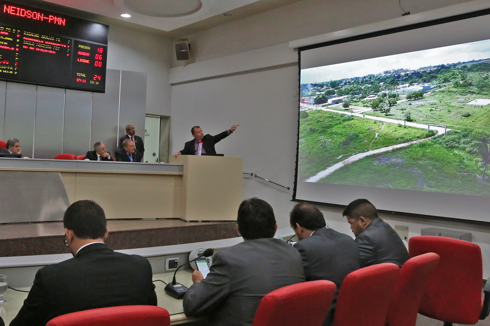 DR NEIDSON COBRA DA SAE PROVIDÊNCIAS PARA SOLUCIONAR SITUAÇÃO DE JACI-PARANÁ - News Rondônia