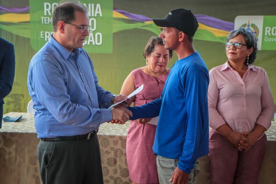 REEDUCANDOS RECEBEM CERTIFICADOS DE CURSOS DE OPERADOR DE MÁQUINAS PESADAS E DE MOTONIVELADORAS REALIZADOS NA FAZENDA FUTURO - News Rondônia
