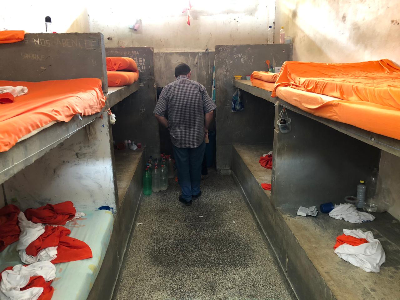SUSPEITOS DE EXECUTAR DETENTO EM PRESÍDIO SÃO PRESOS - News Rondônia