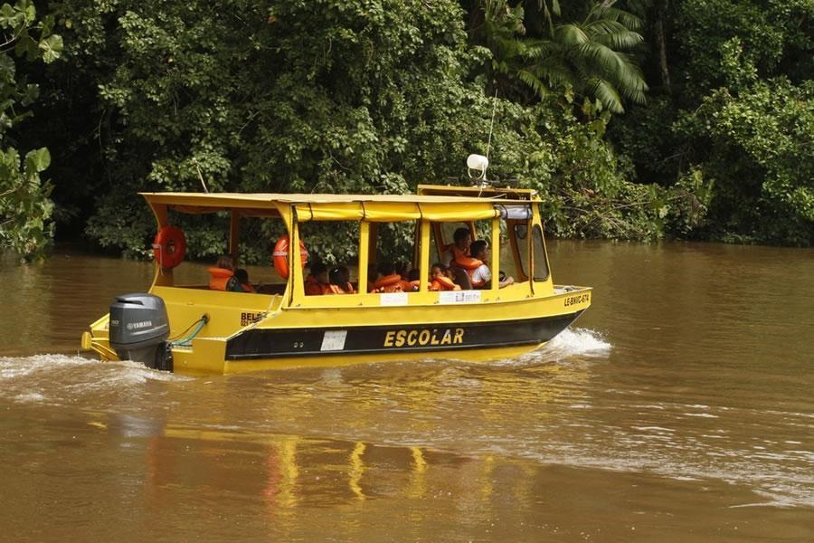 CAOS NO TRANSPORTE ESCOLAR FLUVIAL - EMPRESA ACUSADA DE APRESENTAR DOCUMENTAÇÃO FALSA NA LICITAÇÃO MUNICIPAL, É A VENCEDORA - News Rondônia
