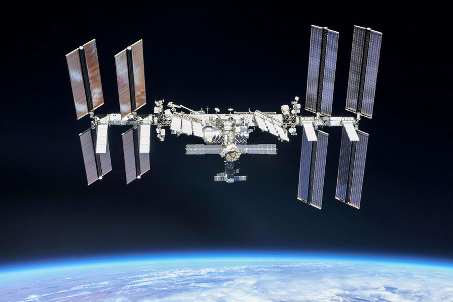 Bilionário japonês retorna à Terra após visita à Estação Espacial - News Rondônia
