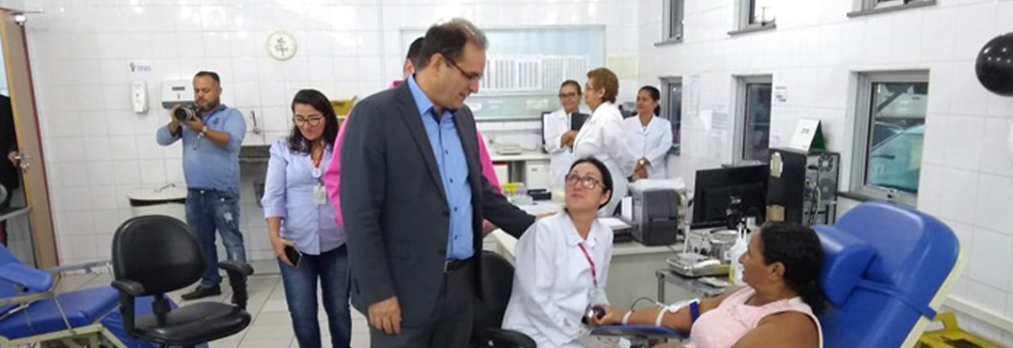 EM VISITA A FHEMERON, GOVERNADOR REFORÇA IMPORTÂNCIA DA DOAÇÃO DE SANGUE - News Rondônia