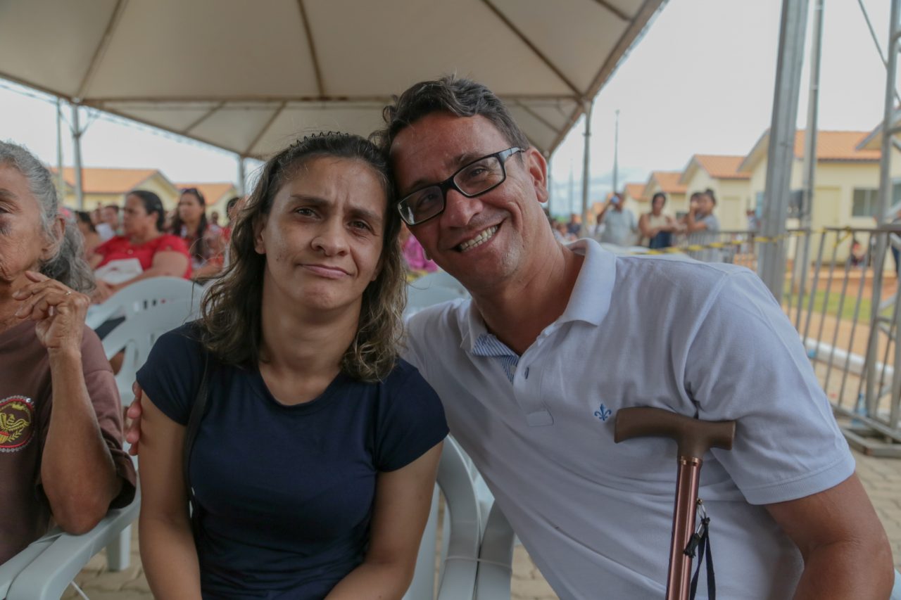 MAIS DE 390 FAMÍLIAS DE JARU RECEBEM AS CHAVES DA CASA PRÓPRIA NO RESIDENCIAL JARDIM EUROPA - News Rondônia
