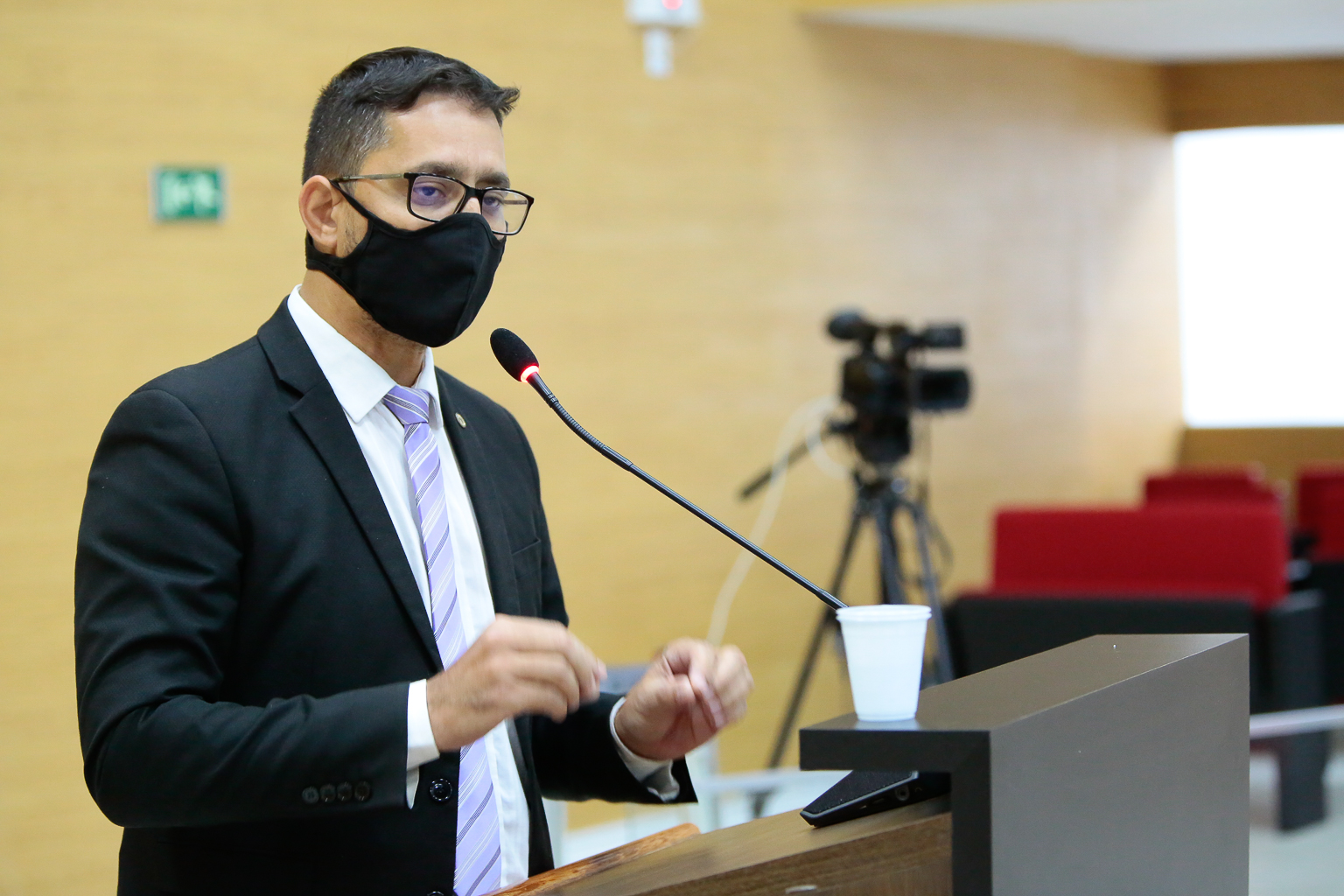 Governo de Rondônia disponibiliza recurso para criação do Auxílio de Inclusão Digital a alunos de baixa renda da rede pública - News Rondônia