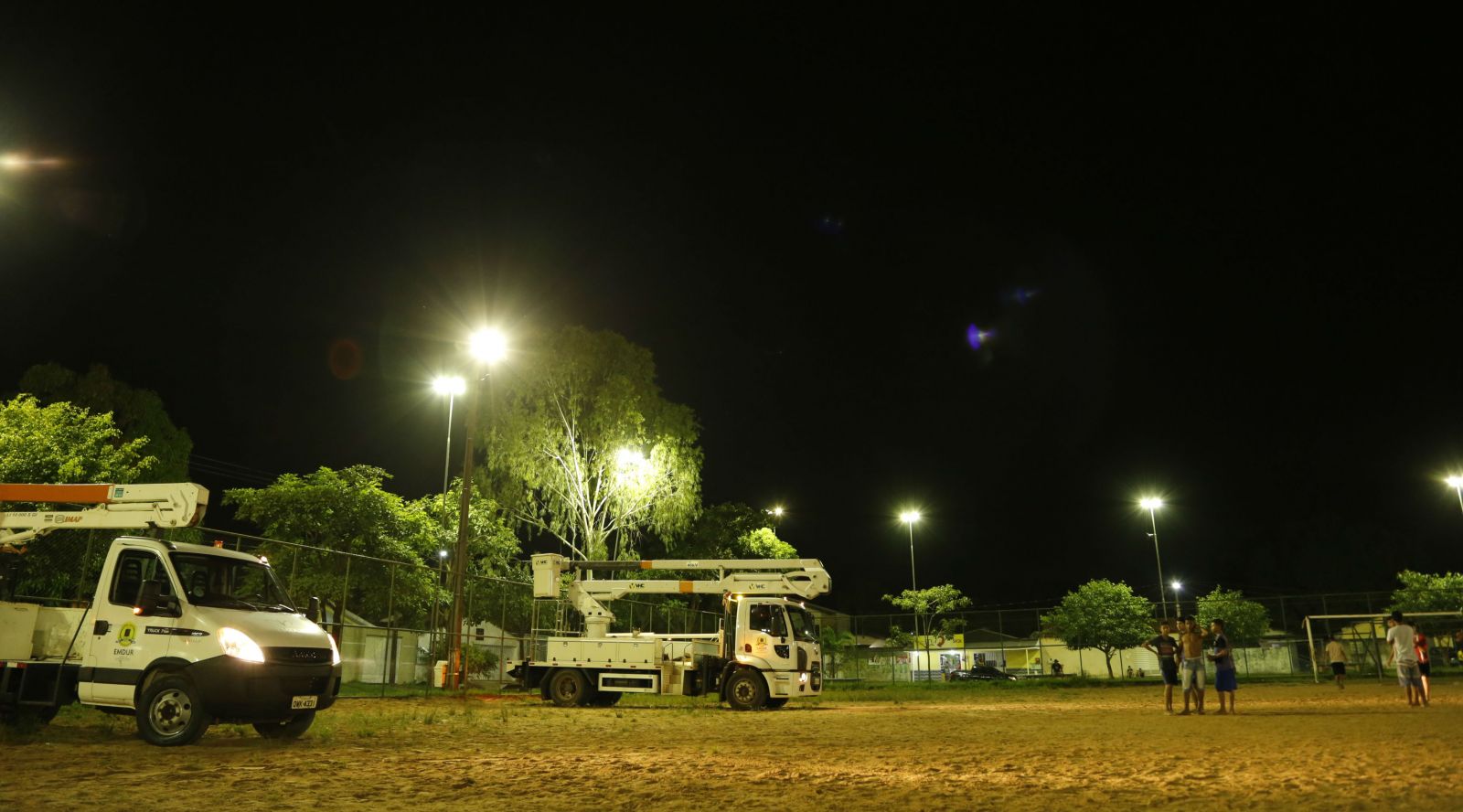 COMPLEXO ESPORTIVO DO CONJUNTO JAMARY É TOTALMENTE ILUMINADO PELA PREFEITURA - News Rondônia