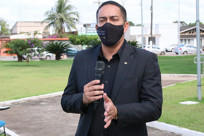 Eyder Brasil apoia manifestação de pais pelo retorno às aulas presenciais - News Rondônia