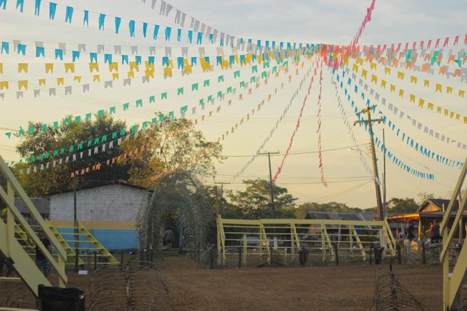COMUNIDADE DE NAZARÉ SE ENFEITA E ENSAIA PARA MAIS UM FESTIVAL FOLCLÓRICO - News Rondônia
