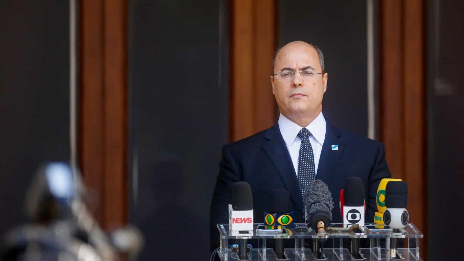 Alvo de operação, Witzel é afastado do governo do RJ pelo STJ - News Rondônia