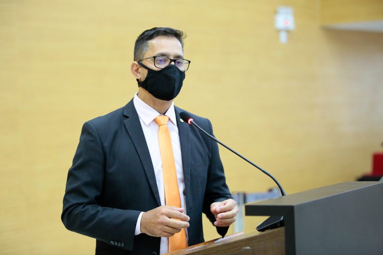 Deputado Anderson indica criação do Auxilio de Inclusão Digital a alunos de baixa renda durante suspensão de aulas presenciais devido a pandemia - News Rondônia