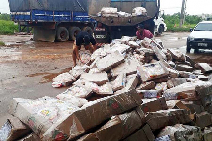 Adaf apreende 5 toneladas de frango em Humaitá transportadas sem nota fiscal - News Rondônia