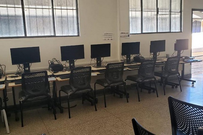Laboratórios de informática das escolas da Rede Estadual de Ensino recebem revitalização - News Rondônia