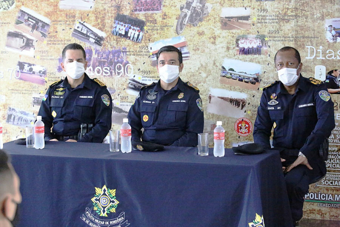 Polícia Militar de Rondônia concede Medalha Mérito de Comunicação Social e faz lançamento do livro A Guarda Territorial - News Rondônia
