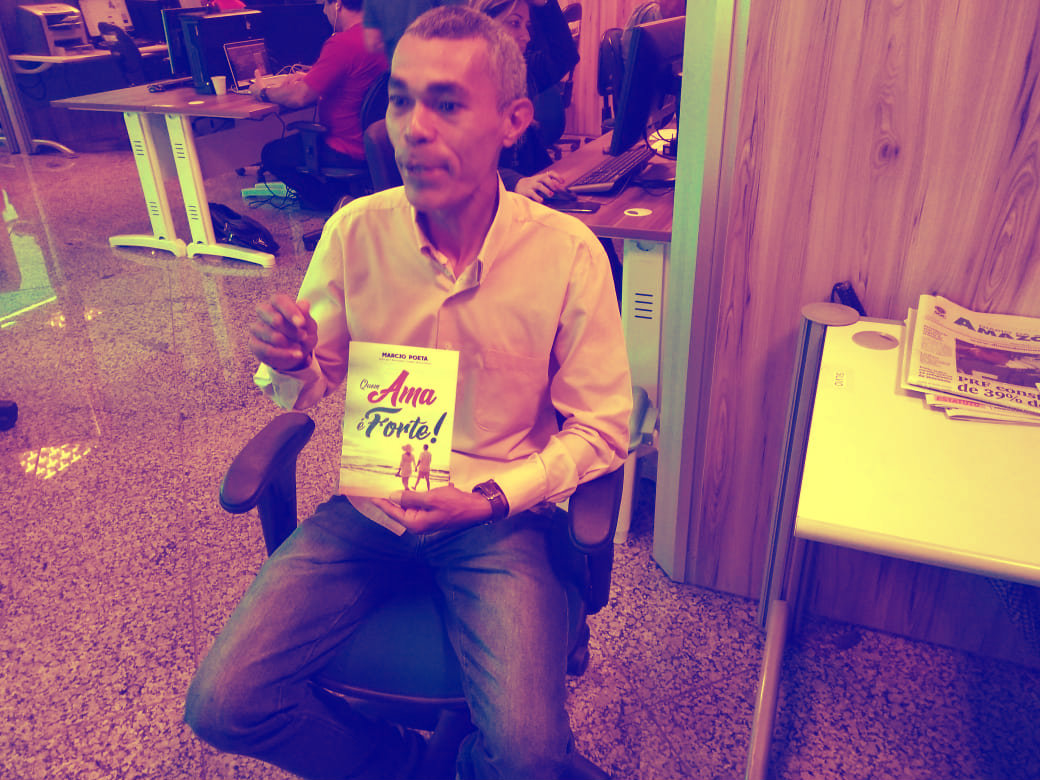 A HISTÓRIA DO MARCIO POETA O MAIOR VENDEDOR DE LIVROS DE POESIA DE RONDÔNIA - News Rondônia