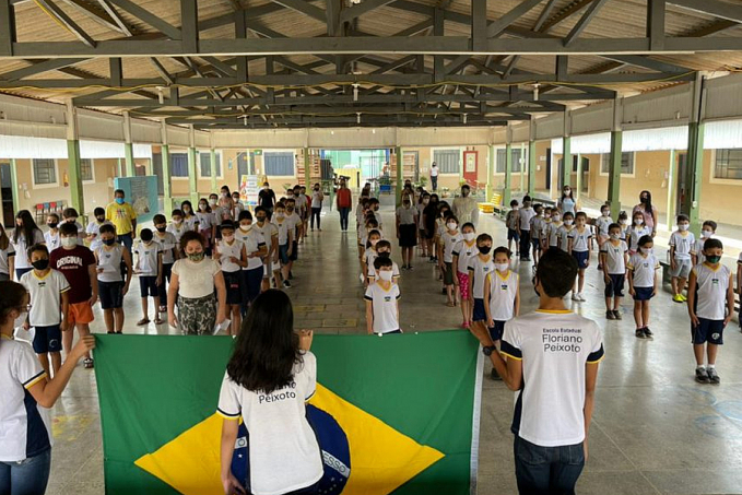 Emoção marca Ato Cívico na abertura da Semana da Pátria nas escolas do Sul de Rondônia - News Rondônia