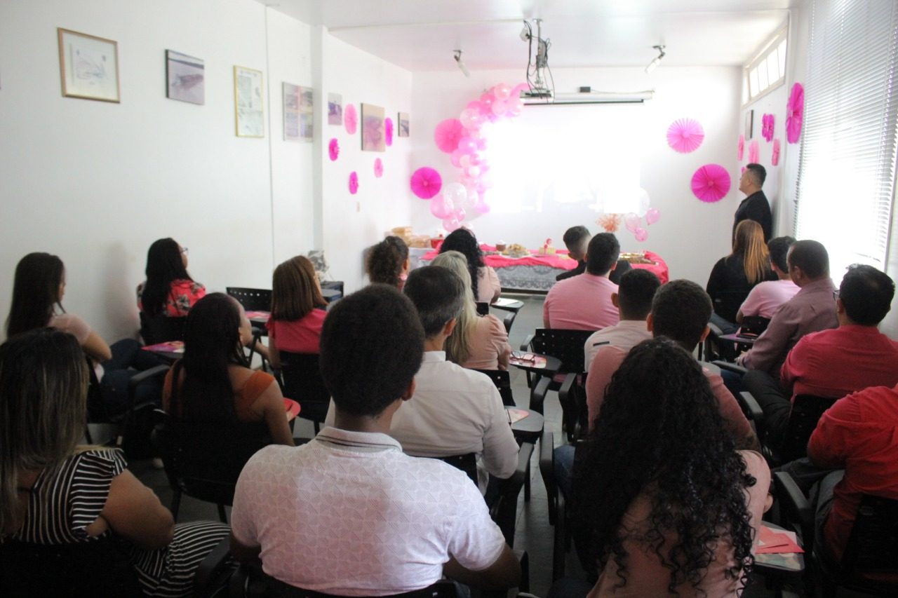 MÉDICO FALA DOS CUIDADOS ESPECÍFICOS DA SAÚDE DA MULHER EM ALUSÃO À CAMPANHA OUTUBRO ROSA NO PORTO DE PORTO VELHO - News Rondônia
