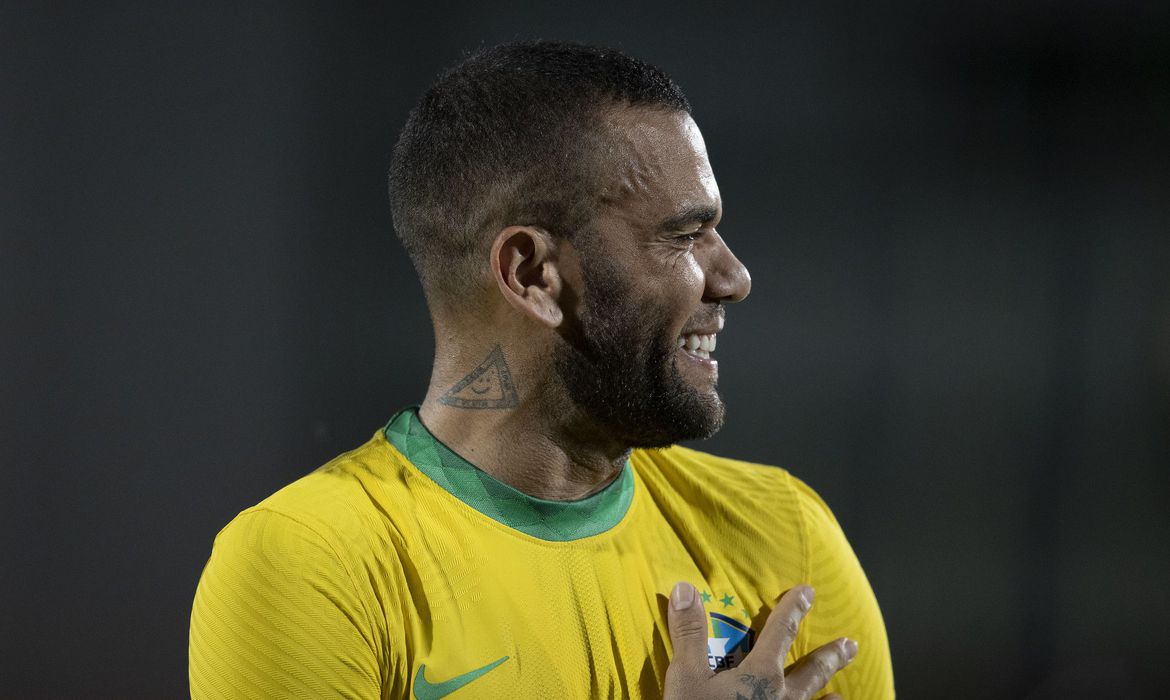 Barcelona anuncia retorno de Daniel Alves após cinco temporadas - News Rondônia