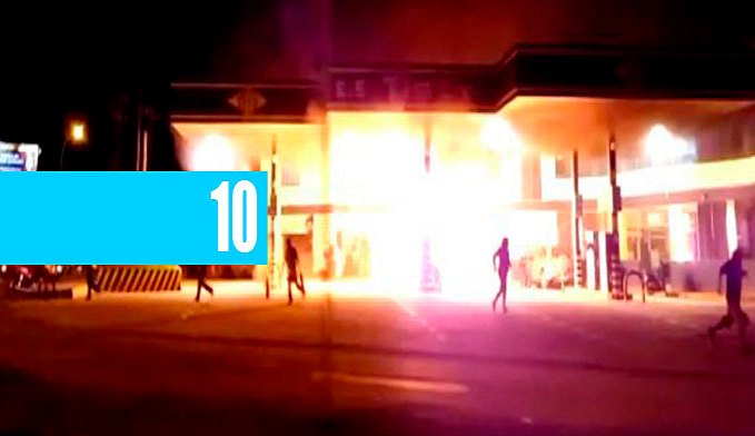 EM CHAMAS: POSTO DE GASOLINA É DESTRUÍDO PELO FOGO NA CIDADE DE COBIJA, LADO BOLIVIANO - News Rondônia
