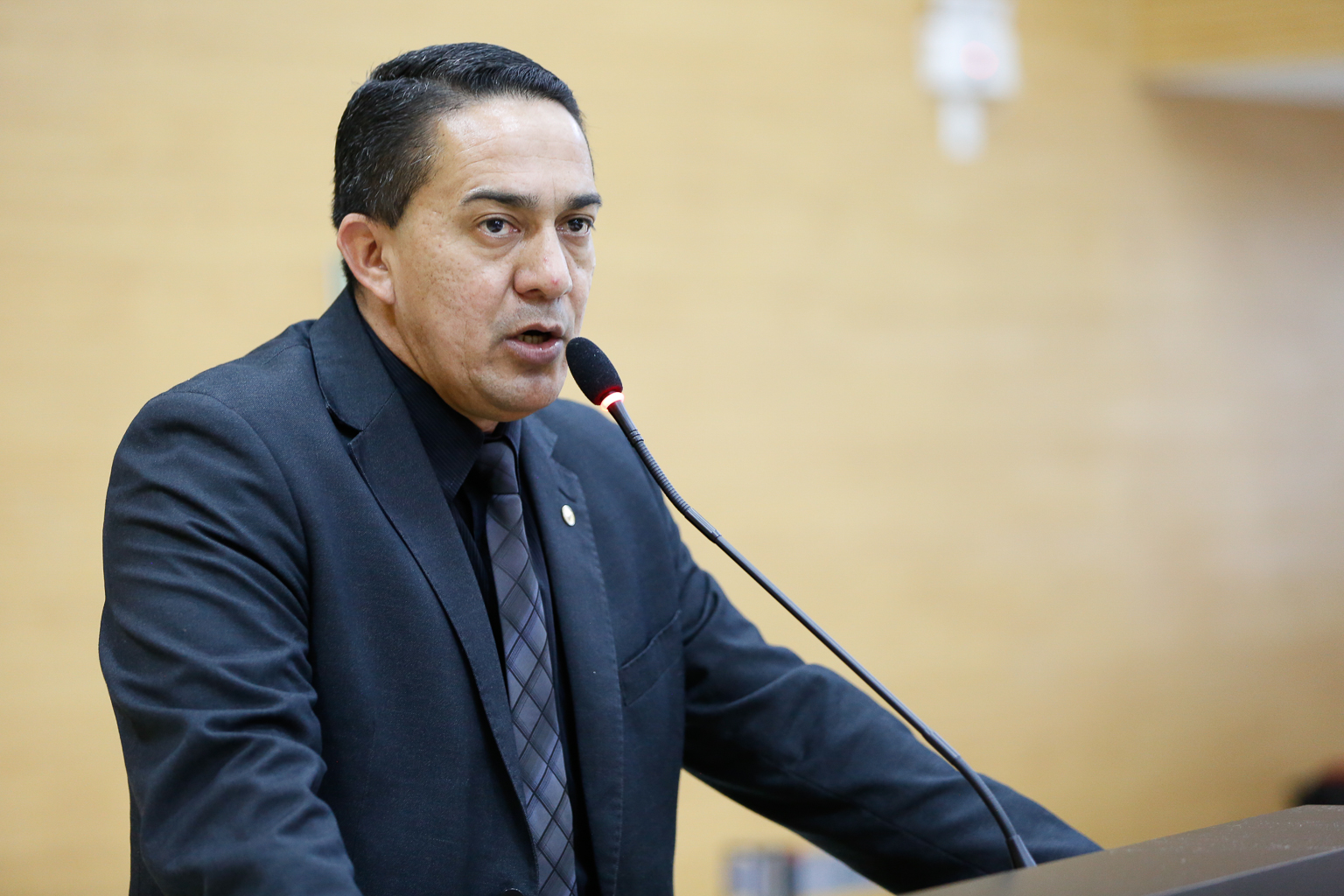 INDICAÇÃO: Sargento Eyder Brasil contribuiu para a política de Regularização Fundiária no estado - News Rondônia