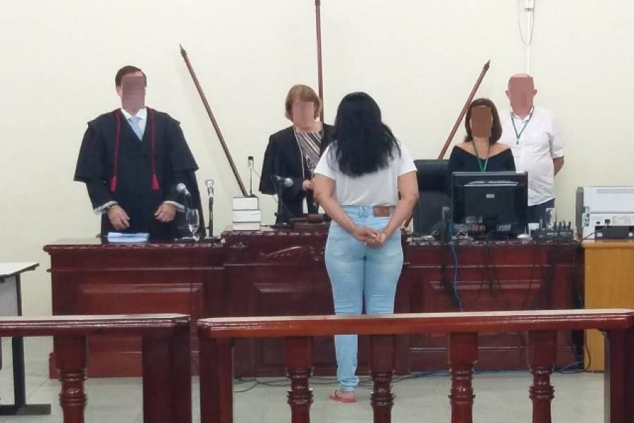 JUSTIÇA CONDENA A 7 ANOS DE PRISÃO MULHER QUE MATOU HOMEM A FACADAS EM FRENTE CAPELA MORTUÁRIA EM CHUPINGUAIA - News Rondônia