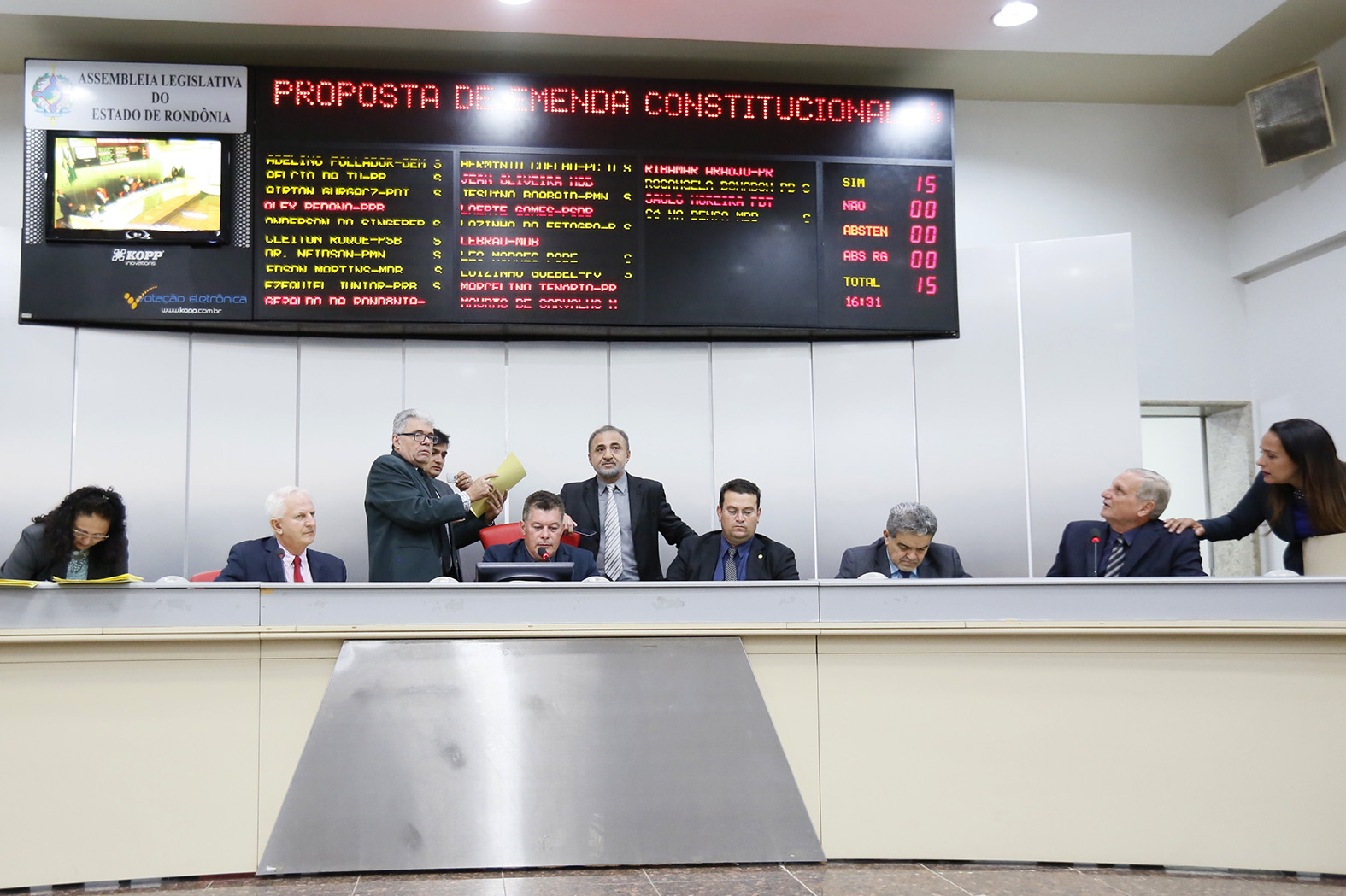 ALE APROVA MUDANÇA NA JORNADA DE TRABALHO DE SERVIDORES DO TJ E MP - News Rondônia