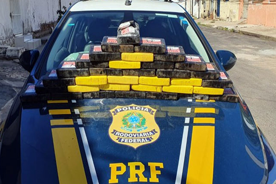 EXCLUSIVO - Jovem presa com droga em Teresina avaliada em R$ 6 milhões é dançarina em Porto Velho - News Rondônia