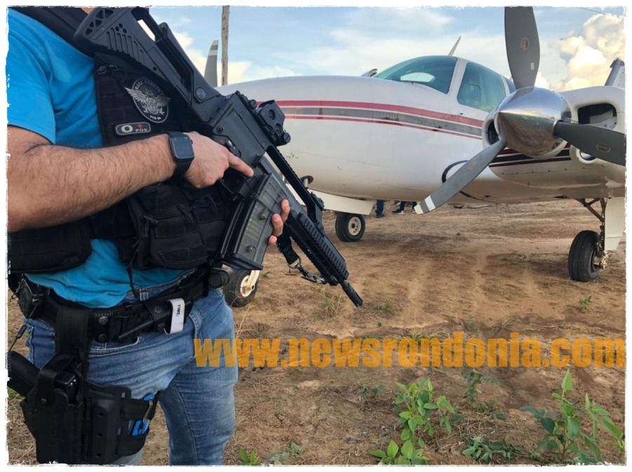 Polícia Federal e Força Aérea Brasileira interceptam aeronave carregada com 579 kg de cocaína em Rondônia - News Rondônia