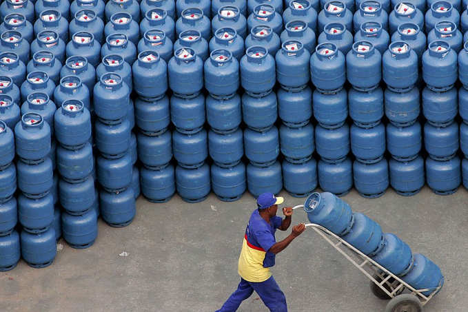 Petrobras tenta reverter suspensão de aumento do gás em quatro estados - News Rondônia