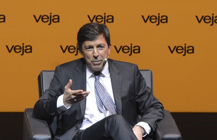 AMOÊDO DEFENDE FIM DA TROCA DE CARGOS POR APOIO NO CONGRESSO - News Rondônia