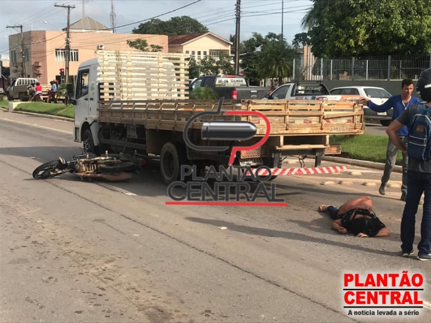 MULHER É ATROPELADA AO TENTAR ATRAVESSAR BR 364 EM JI-PARANÁ - News Rondônia