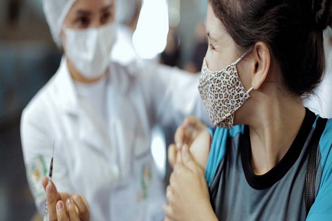 Novo recorde de vacinação em Vilhena: mais de 3,2 mil vacinas aplicadas em 24 horas - News Rondônia