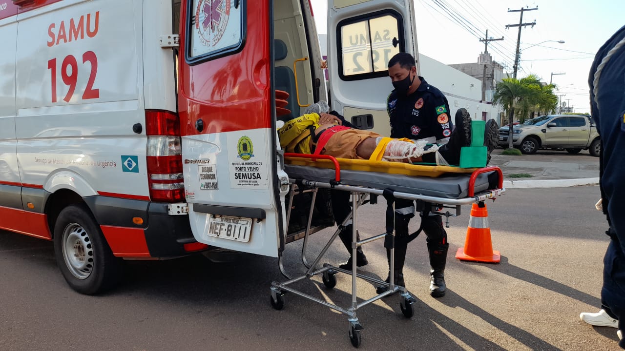 URGENTE: Idoso bêbado invade preferencial e causa acidente com mototáxi no centro de Porto Velho - News Rondônia