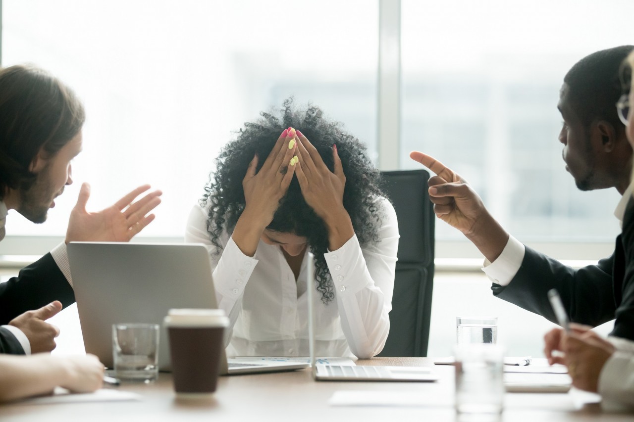 ABSURDO: Estudo mostra que 76% das mulheres sofreram violência no trabalho - News Rondônia