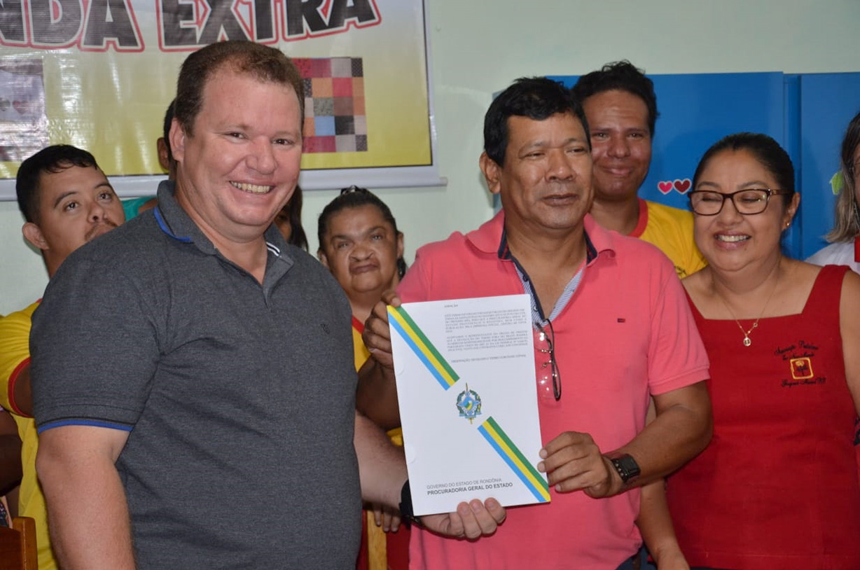 DR. NEIDSON DESTINA EMENDA PARA AQUISIÇÃO DE MICRO-ÔNIBUS ADAPTADO PARA ASSOCIAÇÃO PESTALOZZI DE GUAJARÁ-MIRIM - News Rondônia