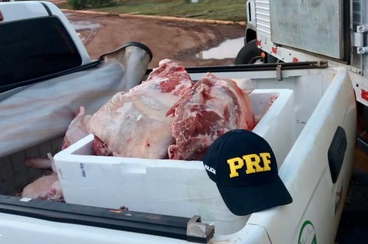 PRF APREENDE 200KG DE CARNE SUÍNA TRANSPORTADA INDEVIDAMENTE - News Rondônia