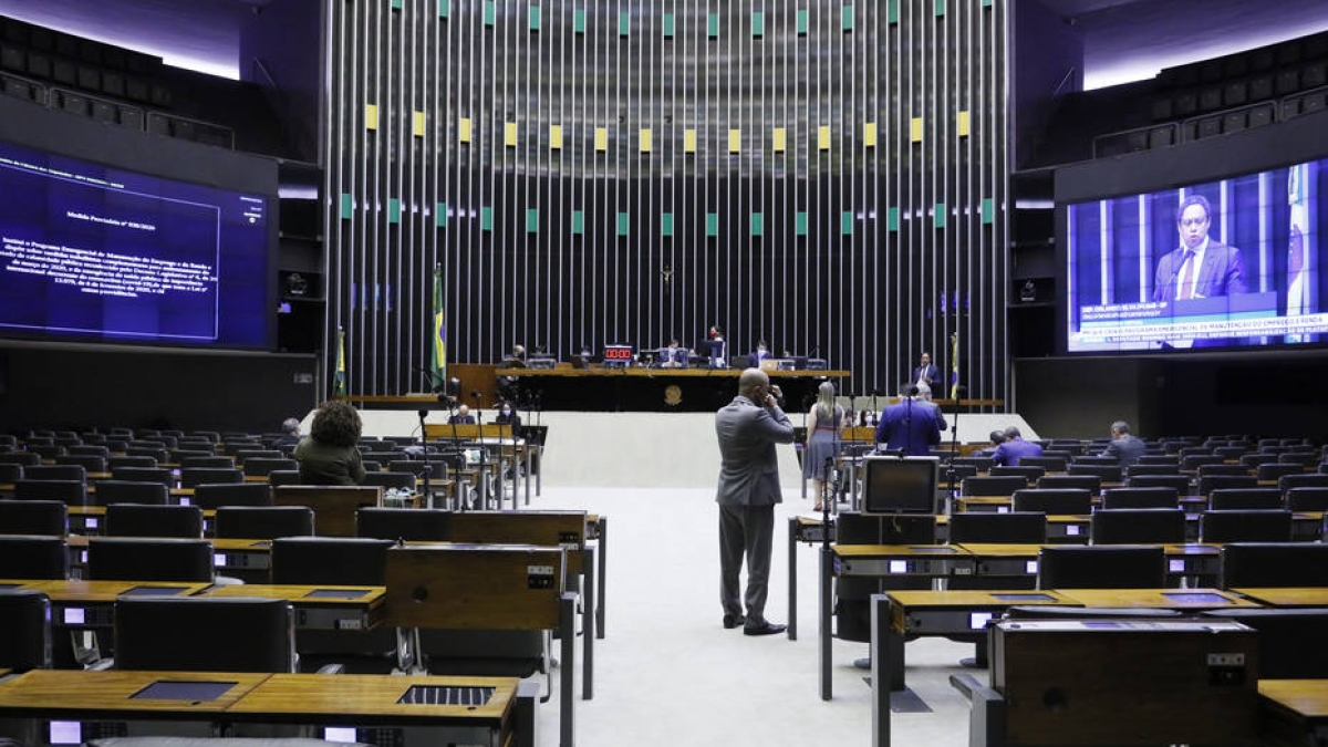 MEDIDA: CÂMARA APROVA MP QUE PERMITE REDUÇÃO DE JORNADA E SALÁRIO DURANTE A PANDEMIA - News Rondônia