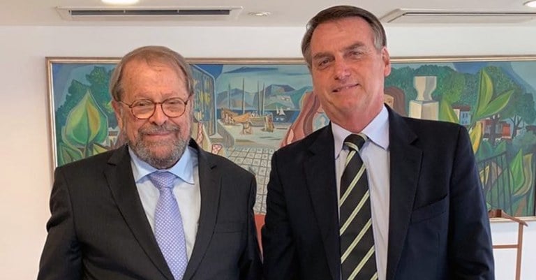 CARLOS VEREZA PEDE A JOSÉ DE ABREU QUE "RESPEITE REGINA DUARTE" - News Rondônia